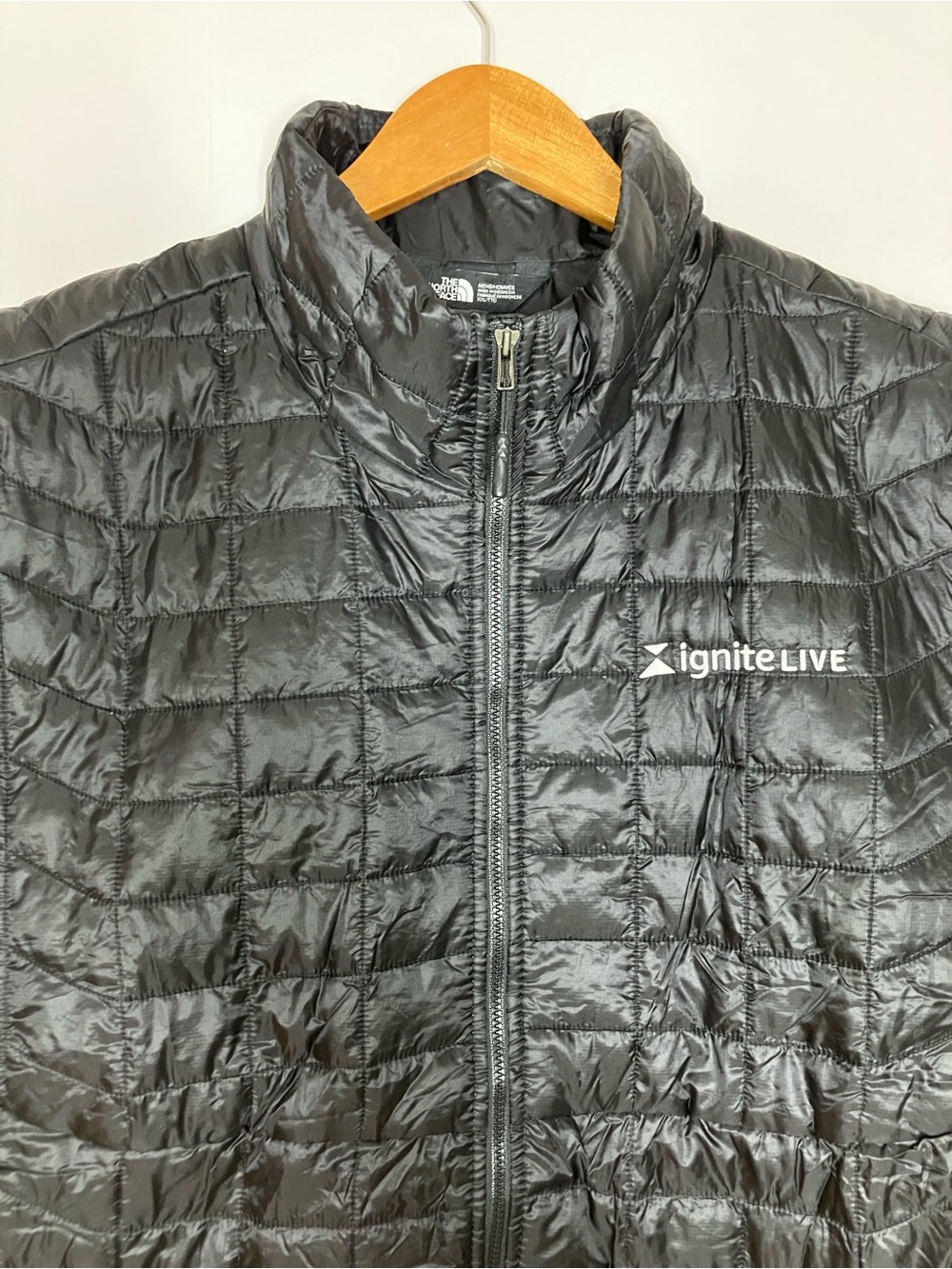 The North Face Black Thermoball Trekker Quilted Men's Vest Jacket Company Logo - Picture 2 of 10